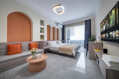 Shangshangju Loft Homestay (Yuncheng Vocational and Technical University Tiaoshan Street Branch)