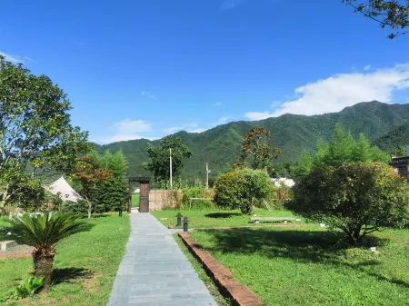 Hongcun, xi met Huangshan night, rural family b&B Отели рядом с достопримечательностью «Yujianxiuli Water Town»