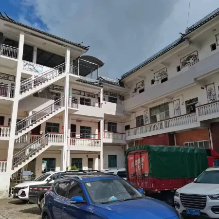 Golden Chao Hotel