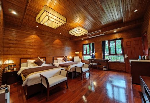 프놈펜 호텔 비교 사진