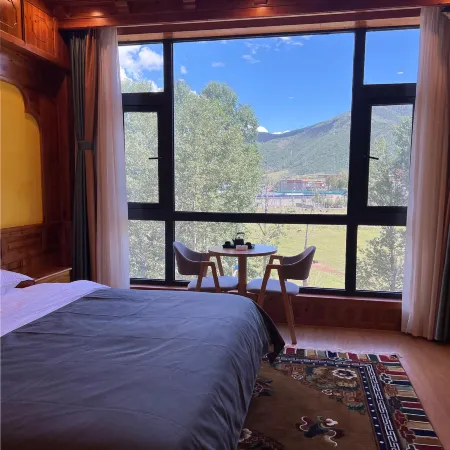 Gongpeila Hotel (Kangding Xinduqiao)