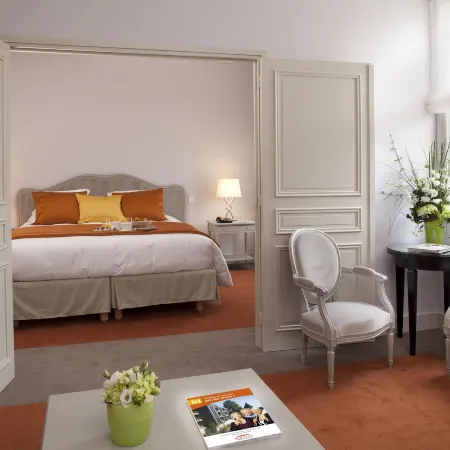 Château Belmont Tours by The Crest Collection