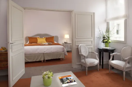 Château Belmont Tours by The Crest Collection