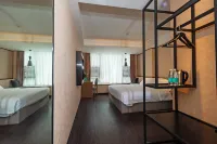 希岸·輕雅飯店（瀘定延安路店）