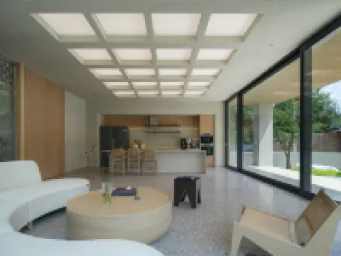 Xianju Chun and Qingxi Homestay