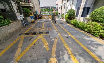 Yuhao Projection Serviced Apartment