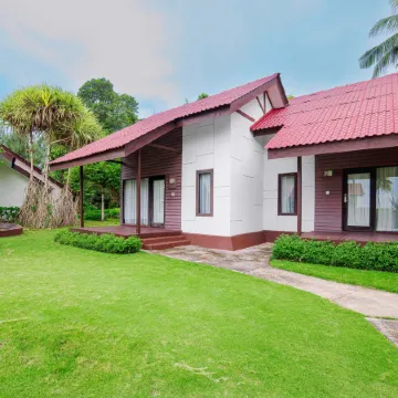 Mayang Sari Beach Resort