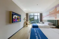 Panda Hotel (Changshou Ancient Town High-speed Railway North Station) Hotel dekat Longevity Gymnasium