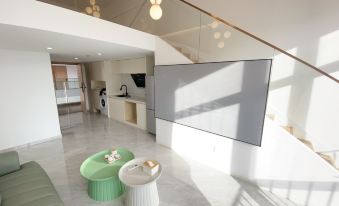 Xiaoyoujia Seaview LOFT Apartment