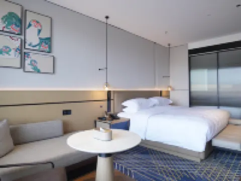 Four Points By Sheraton Yangjiang City Center Hotels in Yangjiang