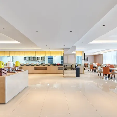 Vienna Hotel (Ordos Qipanjing)