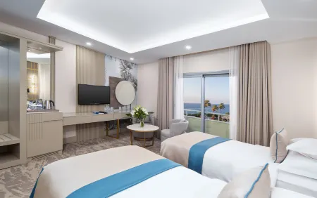 Merit Park Hotel & Casino-All Inclusive Отели в г. Agios Georgios