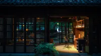 Seclusive Life In Landscape - bar