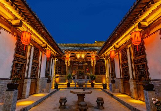 平园公府外景图