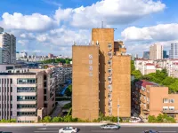 VXホテル（上海大柏樹地下鉄駅） 上海工程技術大学(逸仙路キャンパス)周辺のホテル