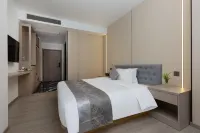 Hezhang Jiuyuan Grand Hotel Hotel di Hezhang