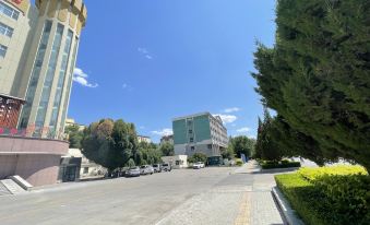 Khorgos Yijiang Hotel