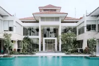 Sheraton Jakarta Soekarno Hatta Airport Hotels near Soekarno–Hatta International Airport