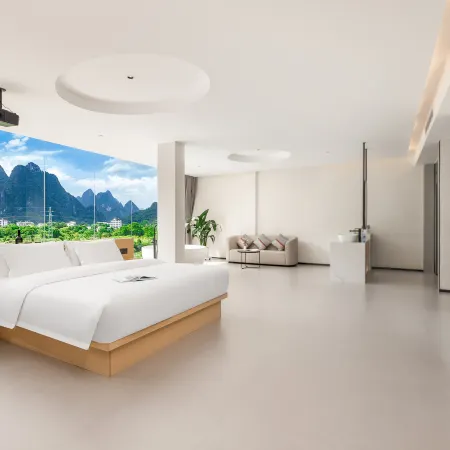 Yintianju Panoramic Light Luxury Hotel (Xingping Ancient Town)