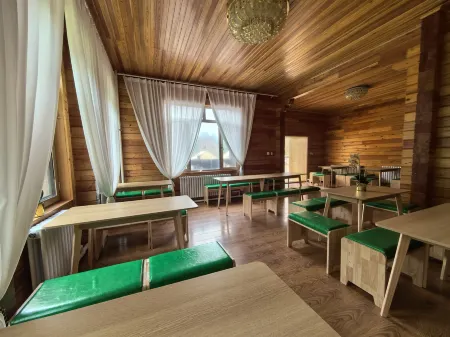 Taihe Hotel in Mohe City Отели рядом с достопримечательностью «White Birch Forest»