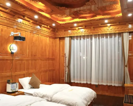 Fanyingzangju Hoteles en Litang