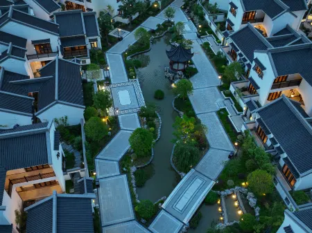 Jinjiang Renjoy Hotel Отели рядом с достопримечательностью «Qingtaiguan Sceneic Area»