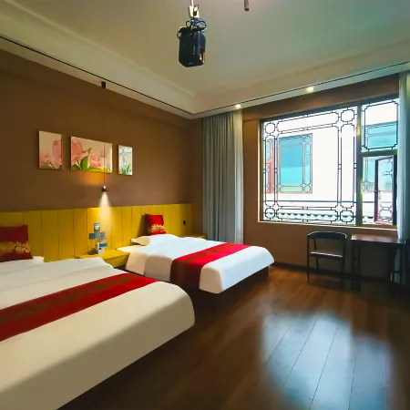 Heqing Zhengshantang Homestay