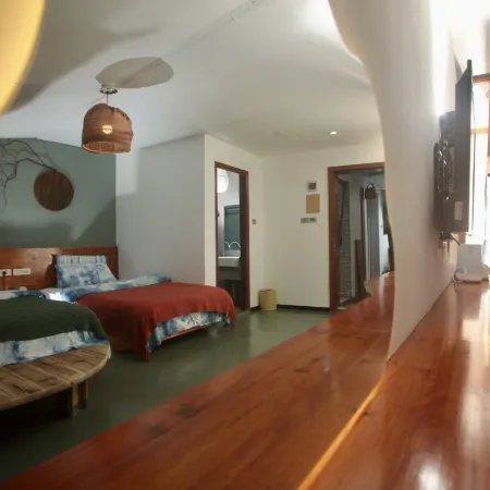 Dongzhai Caomu Dye Homestay