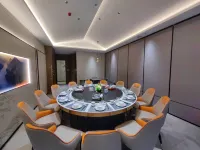 Ease Hotel · Zhi (Yichang Huoche Dongzhan ) - Desayuno