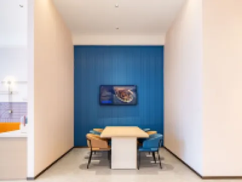 Jinjiang Inn (Xi'an Jinghe New Town Fucha Town Hotel) Hotel di Jingyang