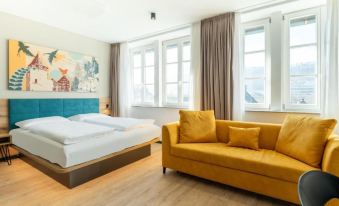 1. B&B Hote..