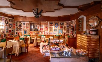 Ambra Cortina Luxury&Fashion Hotel