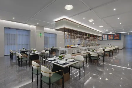 Days Hotel by Wyndham Jingzhou Jinlong