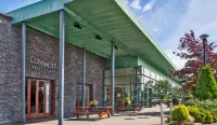 The Connacht Hotel Hotels in Lakeview