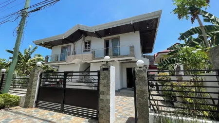 Sonrisa Golden Meadows by Hiverooms Отели в г. Кордова