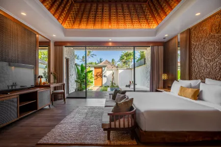 Nirwana Beach & Resort Отели рядом с достопримечательностью «Yeh Malet Beach»