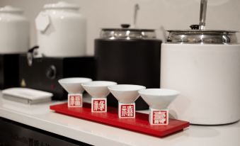 Jingxi hotel(Luoyang Railway Station, Guohua Road Subway Station)