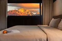 Jian Homestay (Baisha Ancient Town Branch) Hotels near Tuju Island Yulong Snow Mountain Nomadic Shili RV Self-Driving Campground