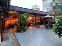 Oude·Hot Spring Private Hot Spring B&B (Chongzhou Street Ancient Town Branch)