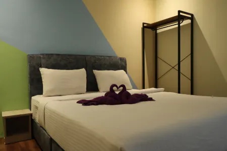 Oscar Inn Отели рядом с достопримечательностью «The One Academy»