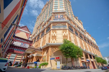 Paya Bunga Hotel Отели рядом с Аэропорт Султан Махмуд