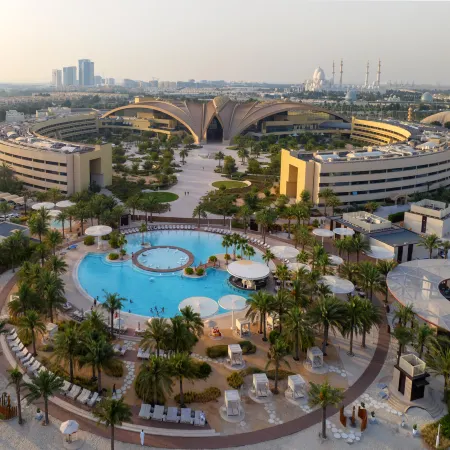 Erth Abu Dhabi Hotel