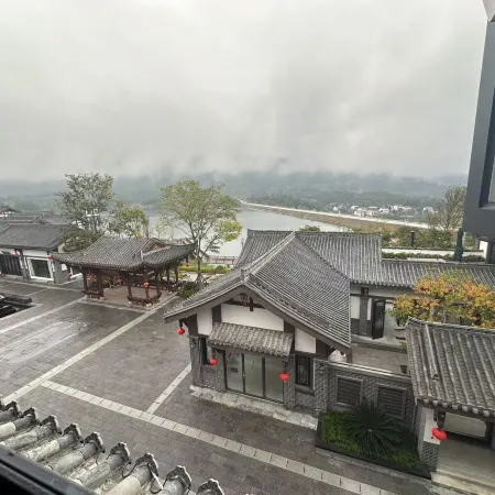 JIN YUANLI Hotel (Mianyang Qiqushan Scenic Area Branch）
