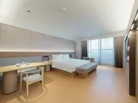 All Seasons Hotel (Taiyuan South Inner Ring West Street Heping Park Branch) Hotels near Wanbolin