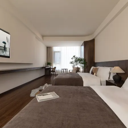 Zuoshan Hotel (Baisha Ancient Town)