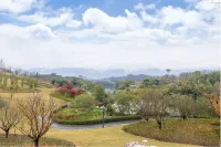 Lavande Hotels Dazhou Renhe New City Store - con vista montagne