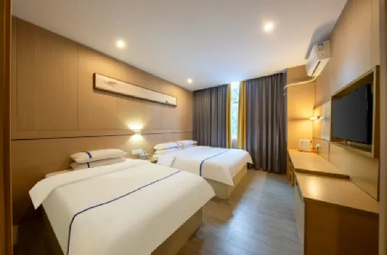 龍飛酒店（香州汽車總站優特滙店） 鄰近能興五金百貨商場的酒店