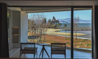 RIGHT BANK RESORT HOTEL