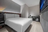 Beijing Zhongguancun Xitucheng Subway Station Light House Hotel Hotels near Beihang University Mathematics Teaching