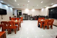 Huangmei new south street hotel